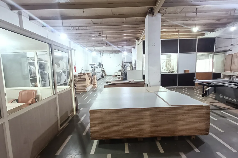 Creations Woodkraft factory set-up, photo 2