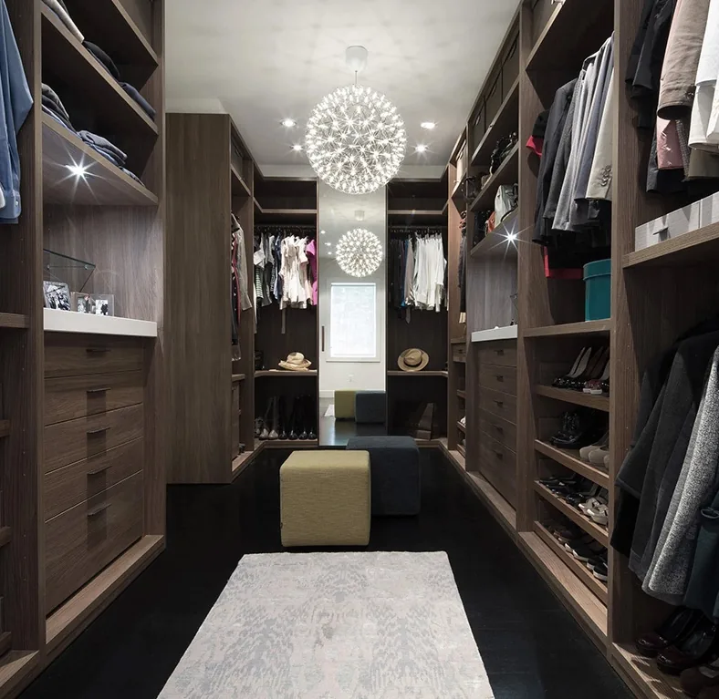 Walk-in closet by Creations Woodkraft